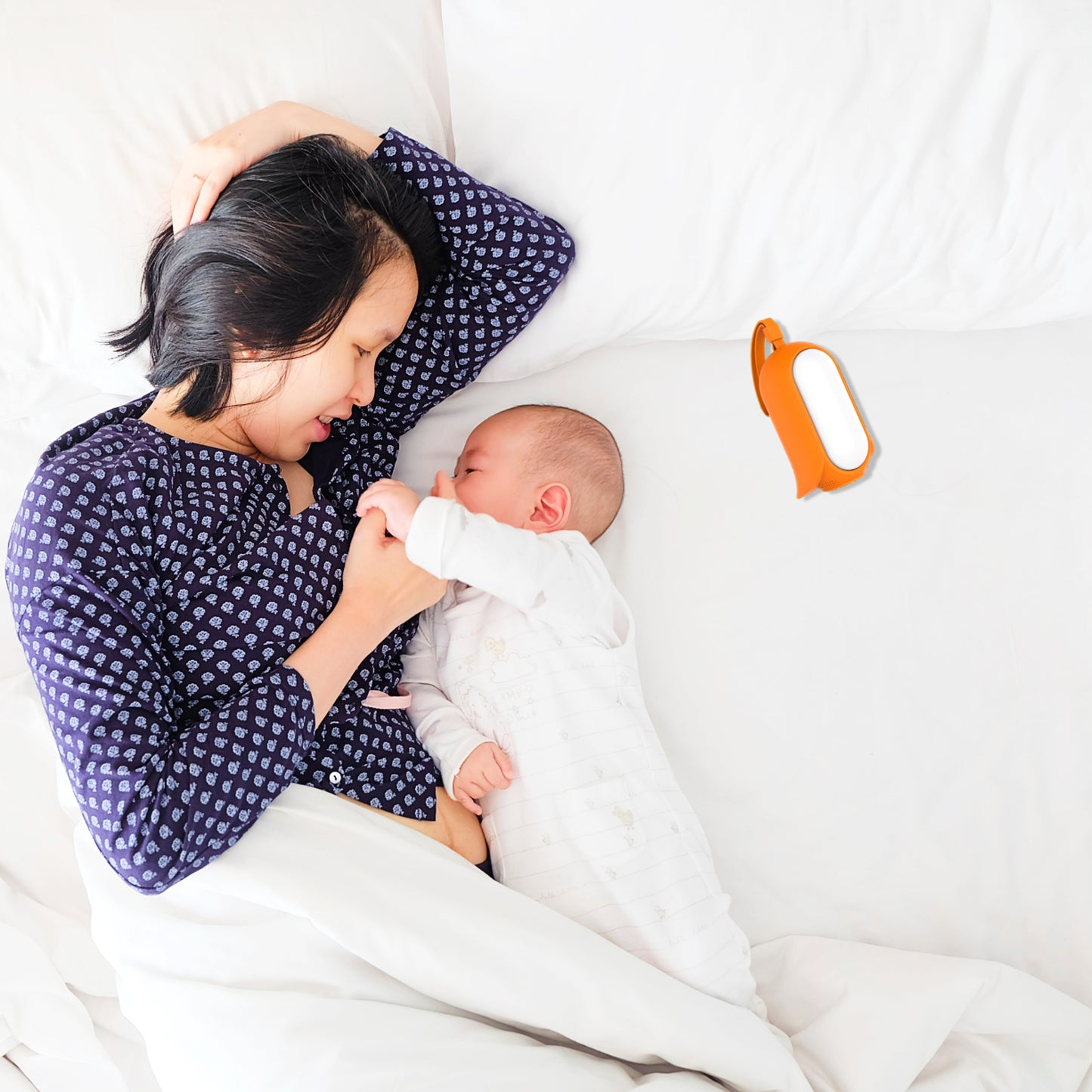 Smileybubblybaby_Baby_White_Noise_Nursing_Light_Orange_Mom_Baby